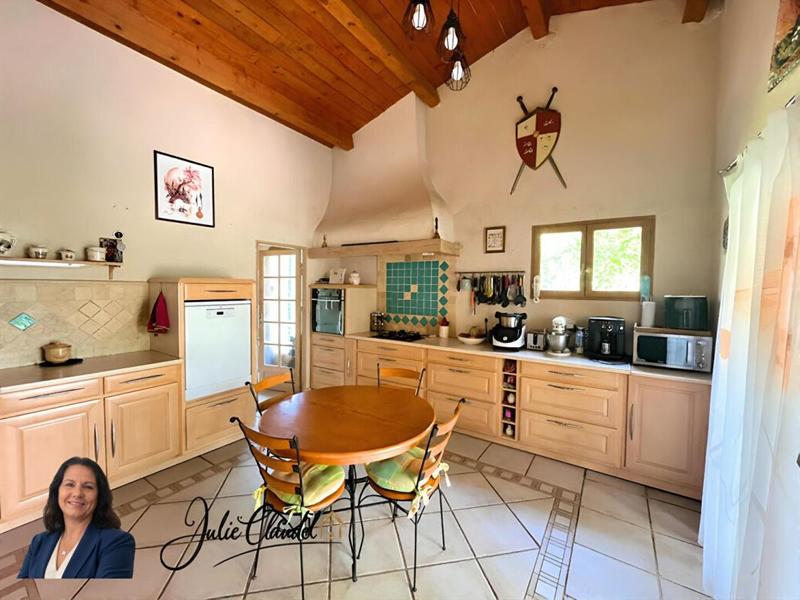 Maison - 170 m² - 5 pièces