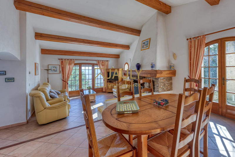 Villa - 190 m² - 8 pièces