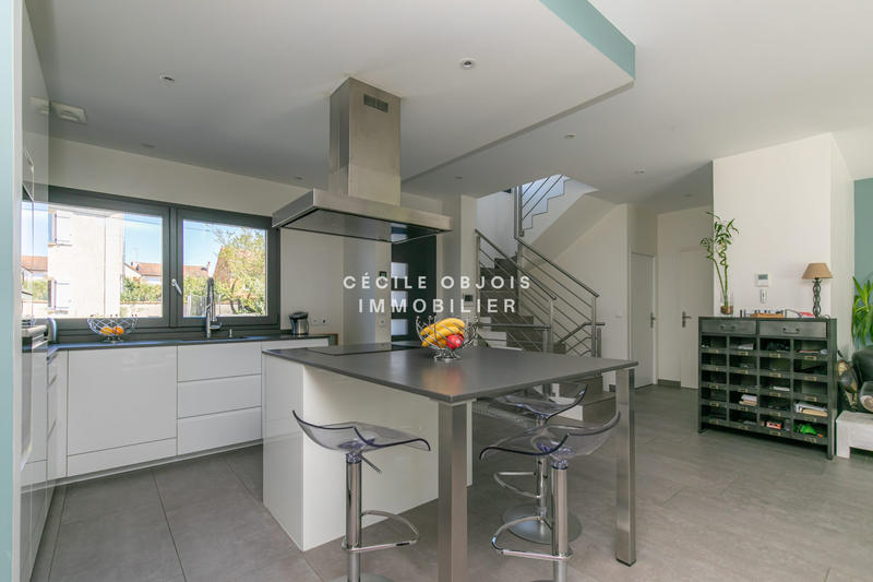 Maison contemporaine - 150 m² - 7 pièces