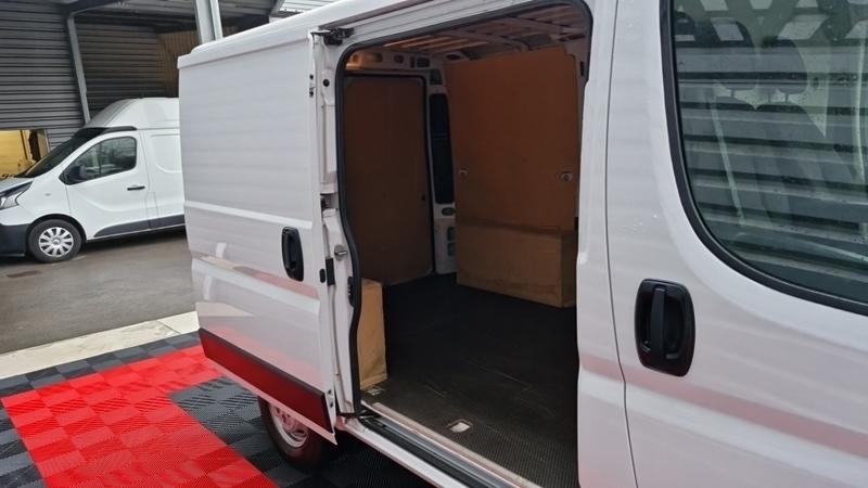 Peugeot Boxer Fourgon Tole 333 L1h1 Bluehdi 140 Ss Asphalt