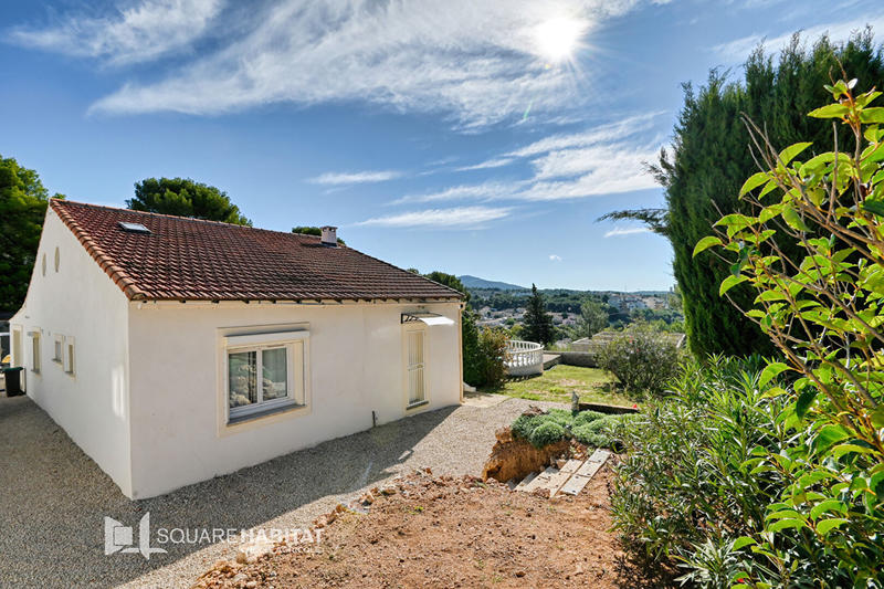 Maison - 140 m² - 6 pièces