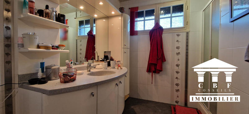 Maison - 153 m² - 8 pièces