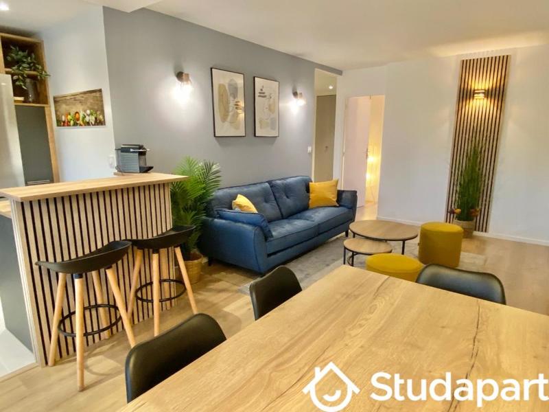 Chambre - 10 m² - 1 pièce