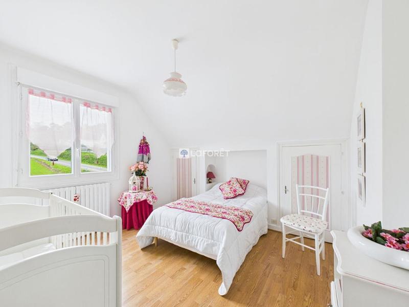 Maison - 148 m² - 7 pièces