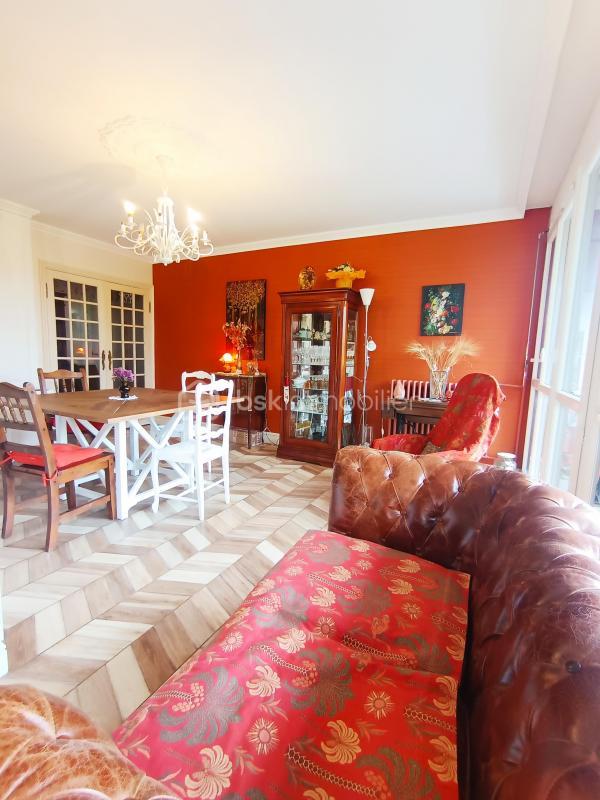 Appartement - 84 m² - 4 pièces