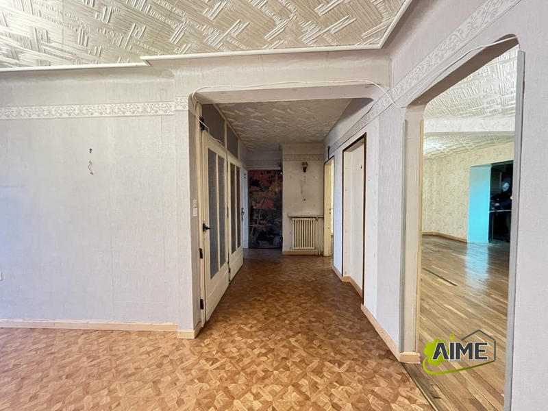 Maison - 160 m² - 9 pièces