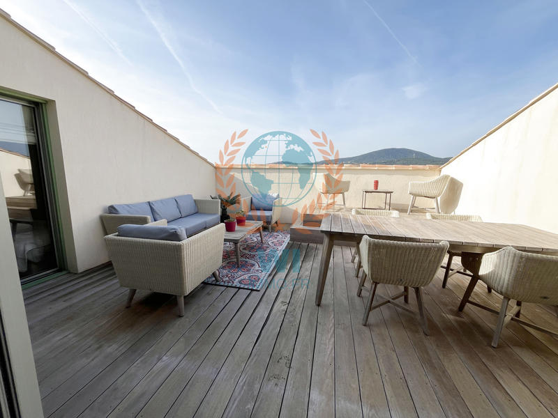 Appartement - 90 m² - 3 pièces