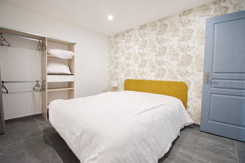 Maison - 363 m² - 12 pièces