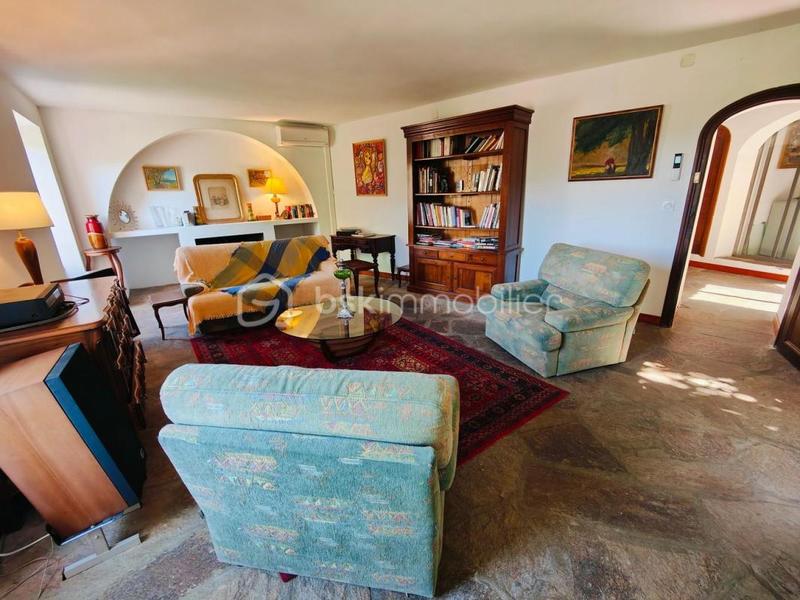 Maison en pierre - 181 m² - 6 pièces