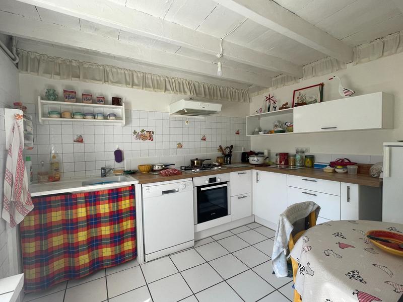 Maison - 170 m² - 9 pièces