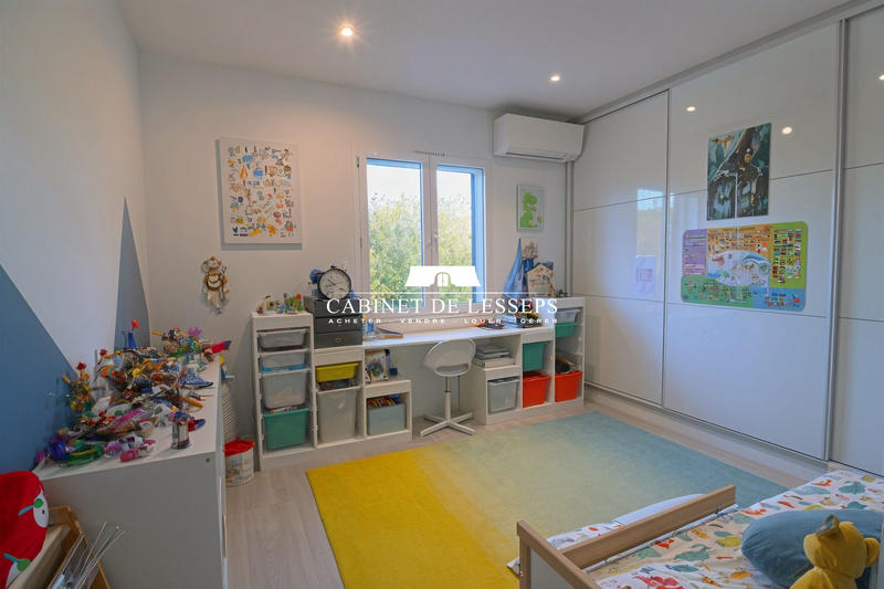 Maison - 152 m² - 6 pièces