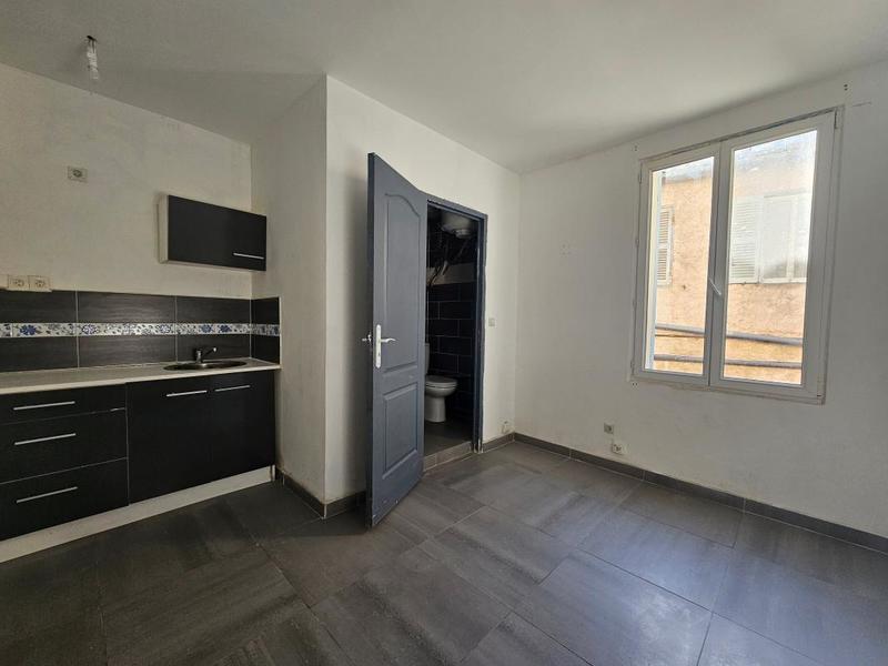 Studio - 38 m² - 2 pièces