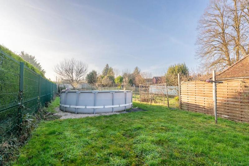 Maison - 240 m² - 10 pièces