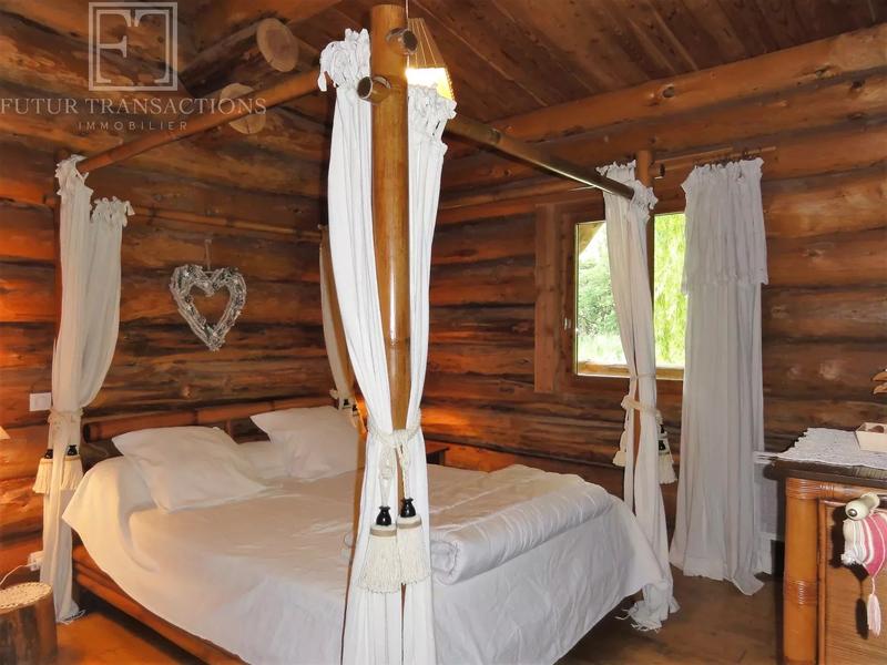 Maison - 138 m² - 5 pièces