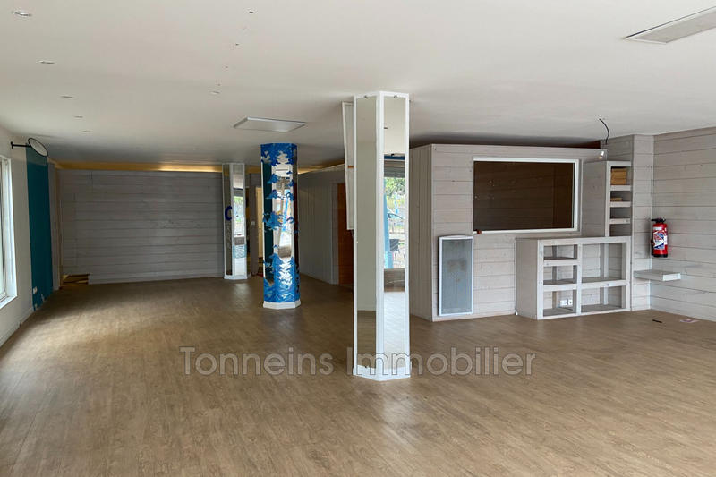 Local commercial - 134 m²