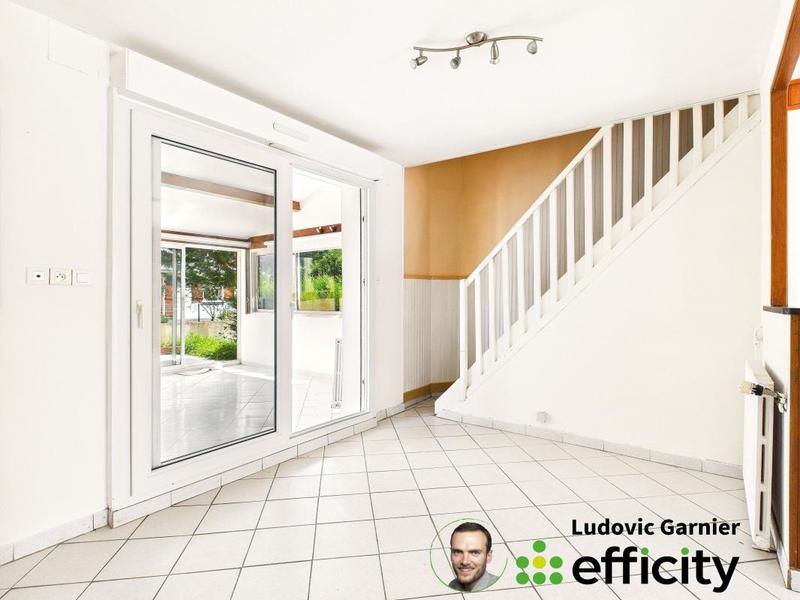 Maison - 187 m² - 9 pièces