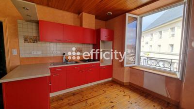 Maison - 200 m² - 10 pièces