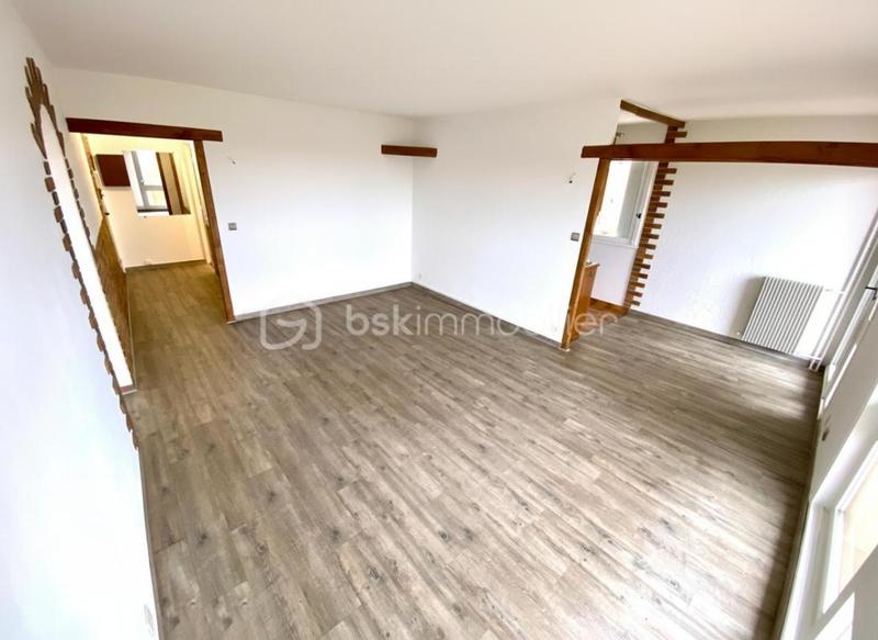Appartement - 80 m² - 4 pièces