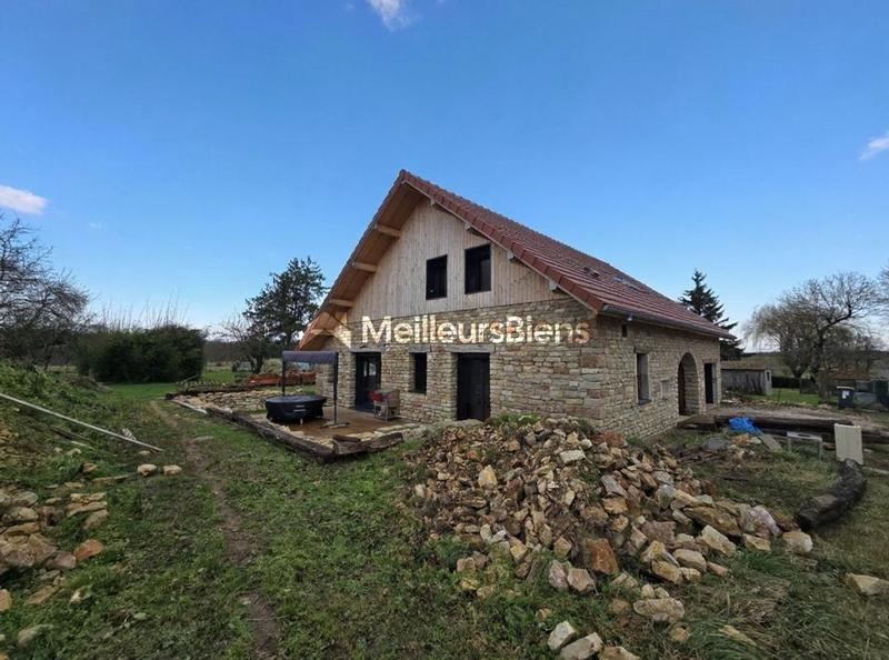 Maison - 228 m² - 8 pièces