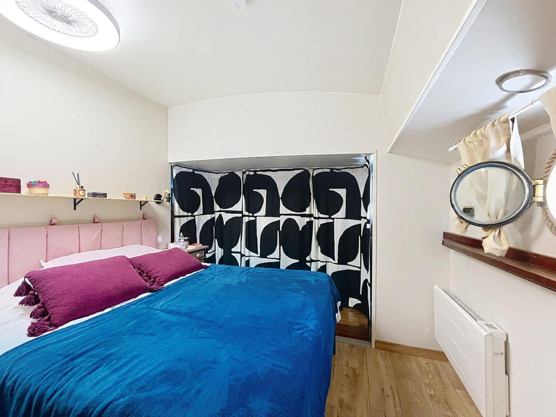 Péniche - 164 m² - 6 pièces