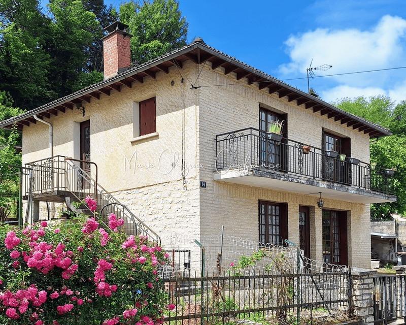 Maison - 137 m² - 5 pièces