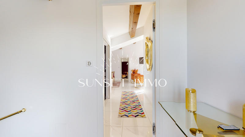 Maison - 500 m² - 10 pièces