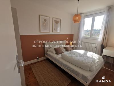 Chambre - 10 m² - 4 pièces