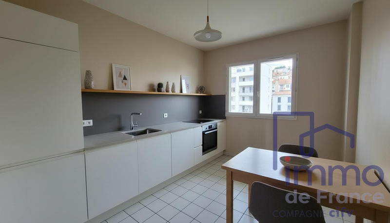 Appartement - 106 m² - 5 pièces