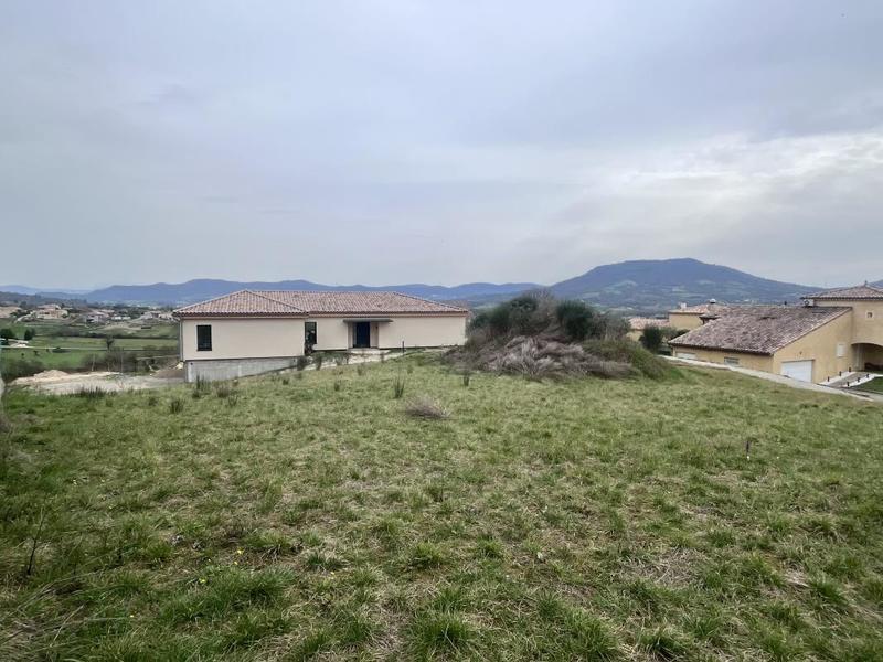 Terrain constructible - 1 000 m²