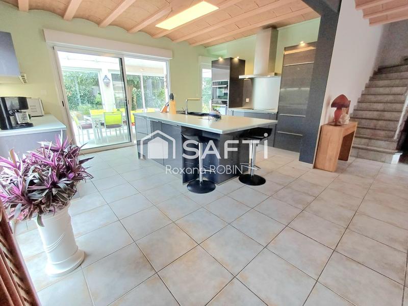 Maison - 150 m² - 6 pièces