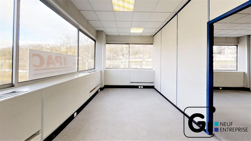 Bureau - 154 m² - 4 pièces