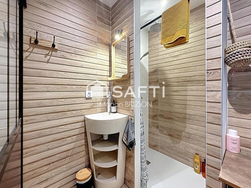 Maison - 163 m² - 8 pièces