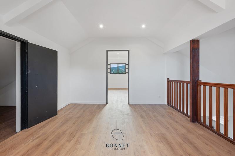 Duplex - 108 m² - 4 pièces