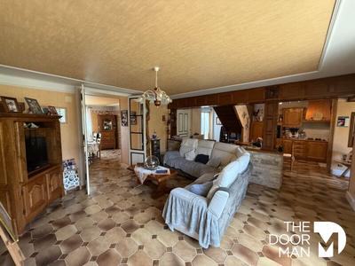 Maison - 185 m² - 7 pièces