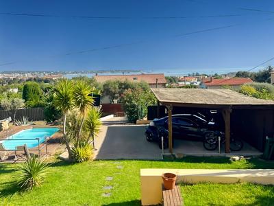 Villa - 250 m² - 10 pièces