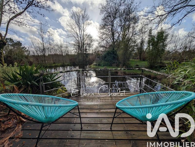 Maison - 246 m² - 7 pièces