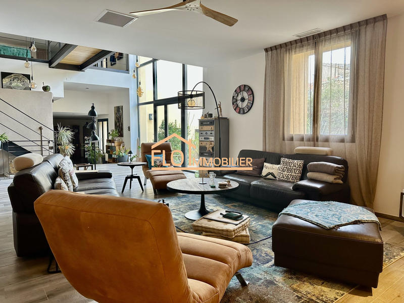 Maison - 500 m² - 5 pièces