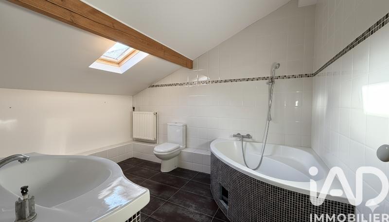 Maison - 137 m² - 5 pièces