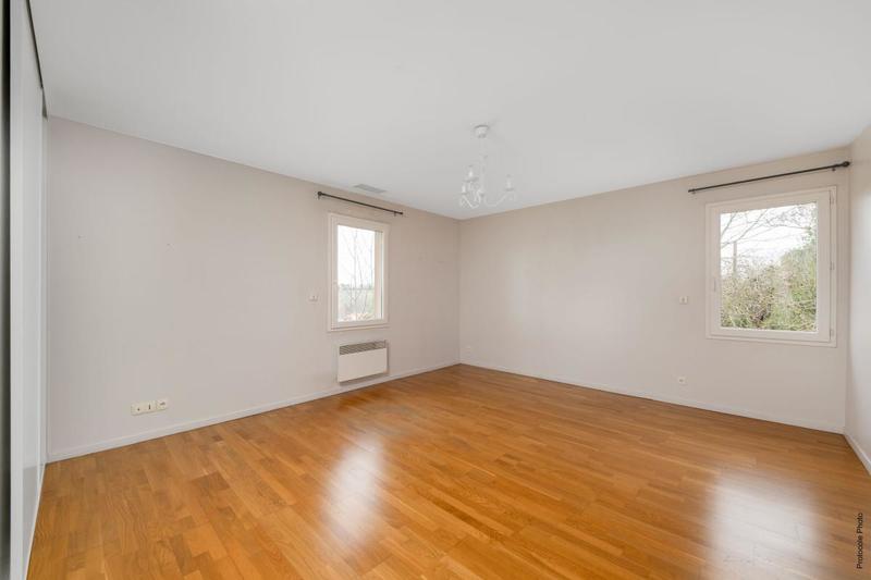 Maison - 245 m² - 6 pièces