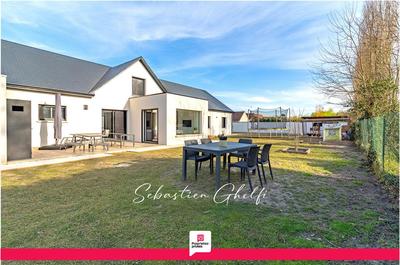 Maison - 182 m² - 8 pièces