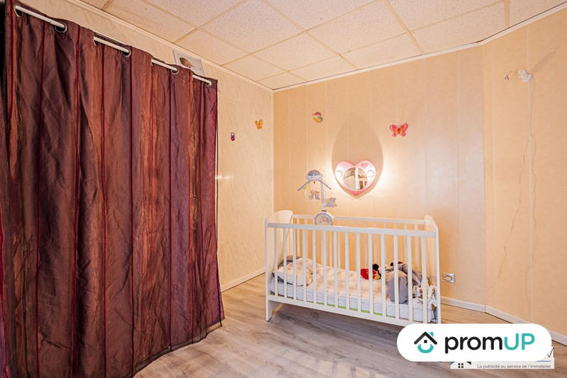 Maison - 202 m² - 5 pièces