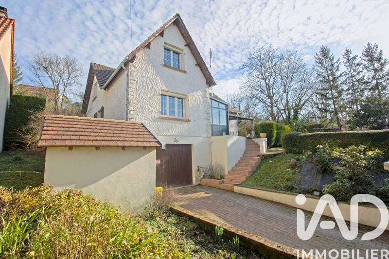 Maison - 175 m² - 9 pièces