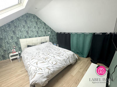 Maison - 90 m² - 5 pièces