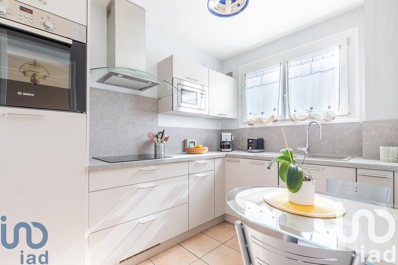 Maison - 80 m² - 5 pièces