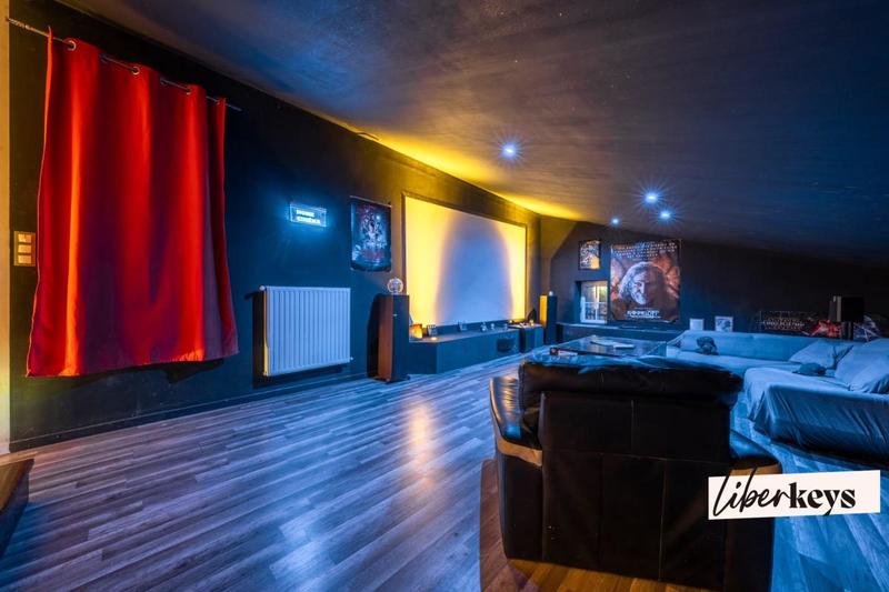 Maison de village - 270 m² - 8 pièces