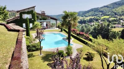 Maison - 186 m² - 6 pièces