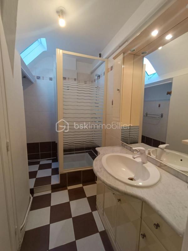 Appartement - 86 m² - 4 pièces