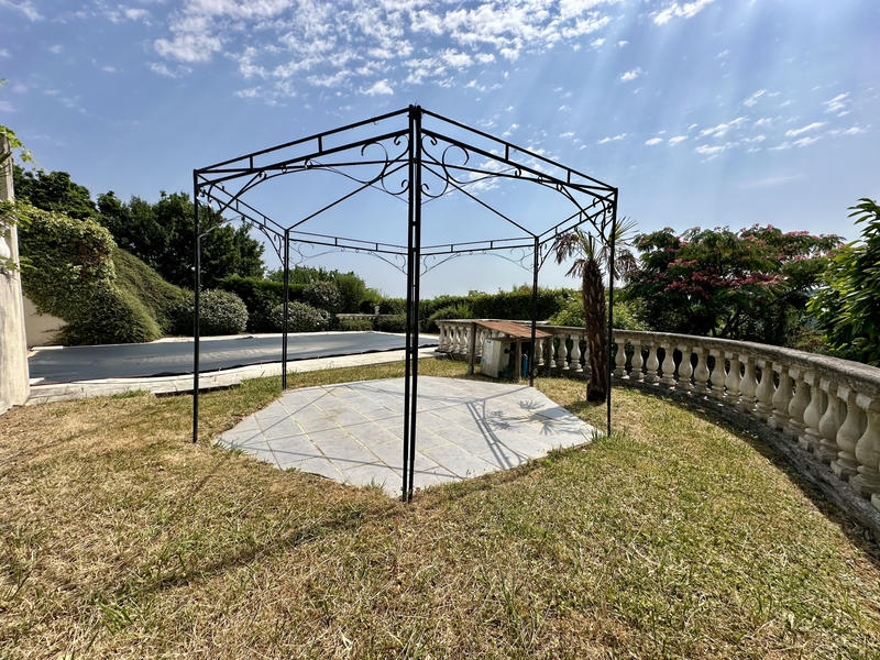 Maison - 170 m² - 6 pièces