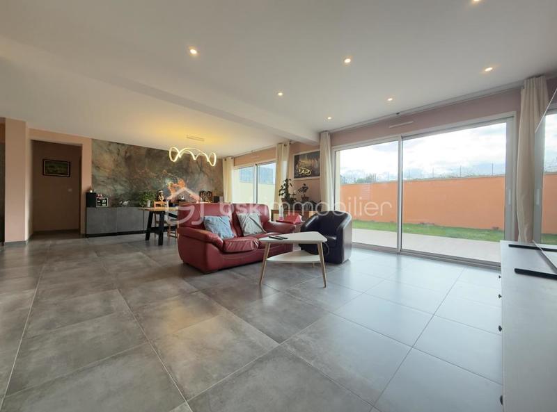 Maison - 146 m² - 6 pièces