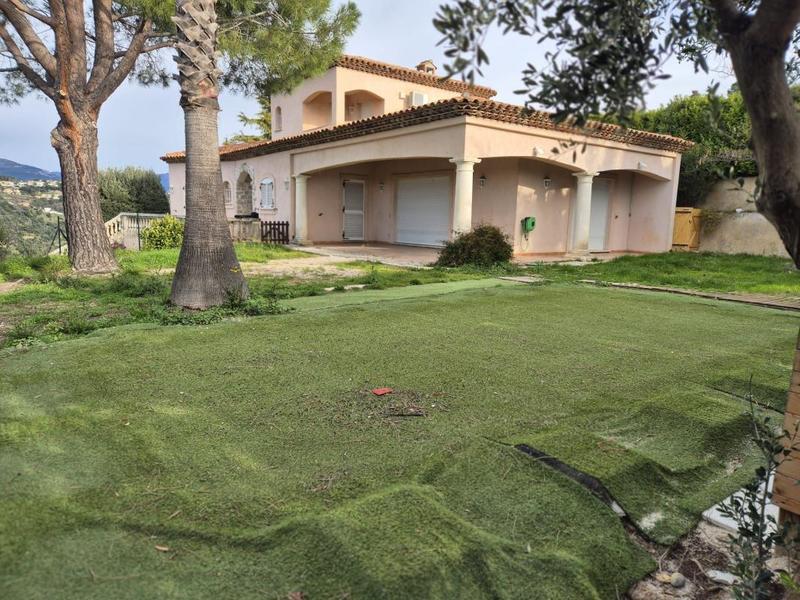 Villa - 138 m² - 4 pièces